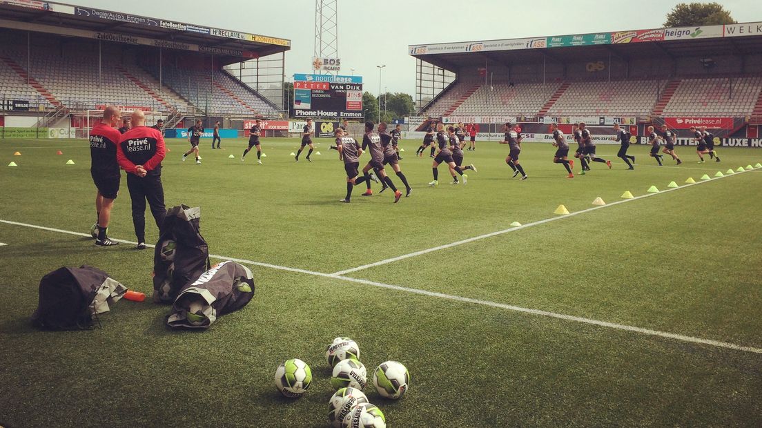 Een foto van een jaar geleden, de eerste training van het seizoen 2017/2018 (Rechten: RTV Drenthe)