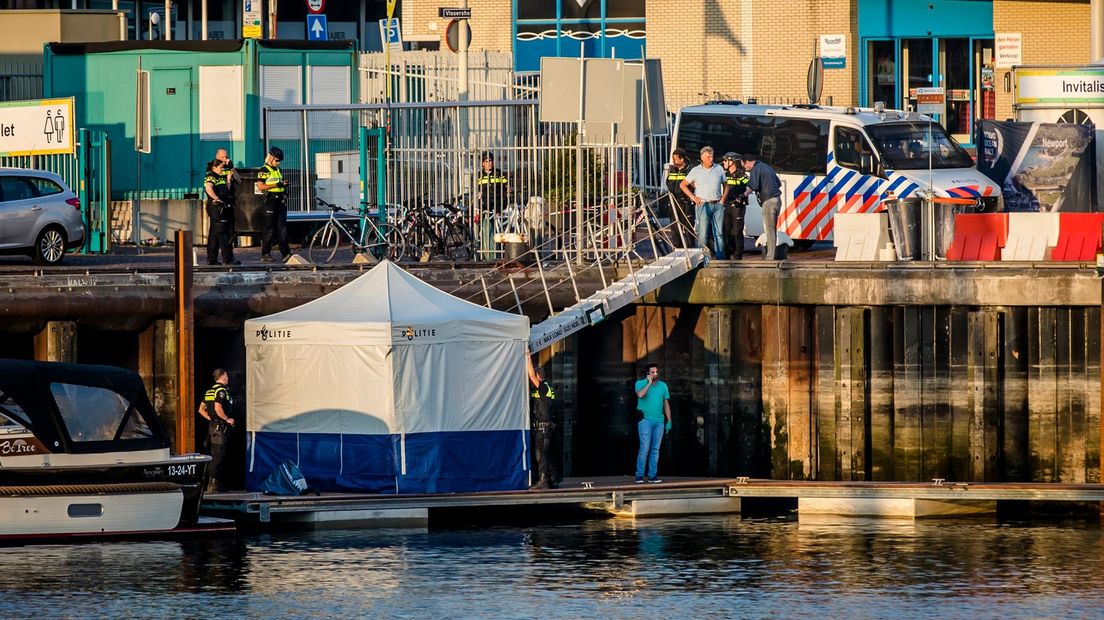 Bij het ongeluk in de haven van Scheveningen kwam een man om het leven (Rechten: ANP / Bart Maat)