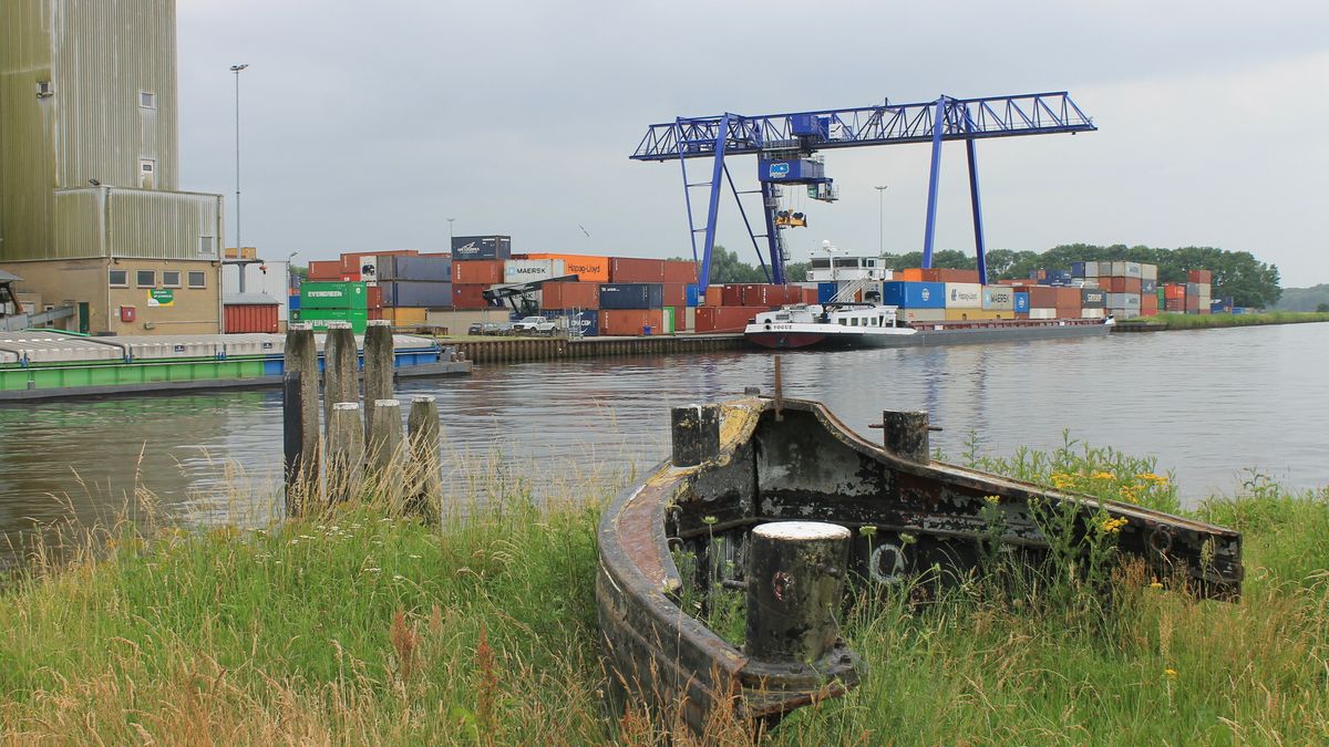 Overijssel wil geen vrachtwagenheffing op route naar haven Meppel