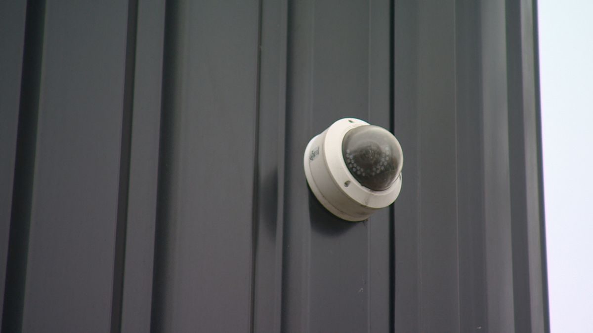 Aanhoudende vernielingen dwingen school Oudega tot cameratoezicht