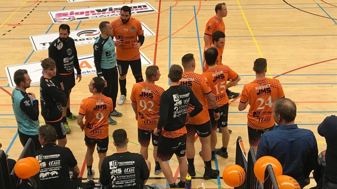 Hurry-Up verloor vanavond met 21-37 van Madeira Andebol. (Rechten: RTV Drenthe/Myon Padding)