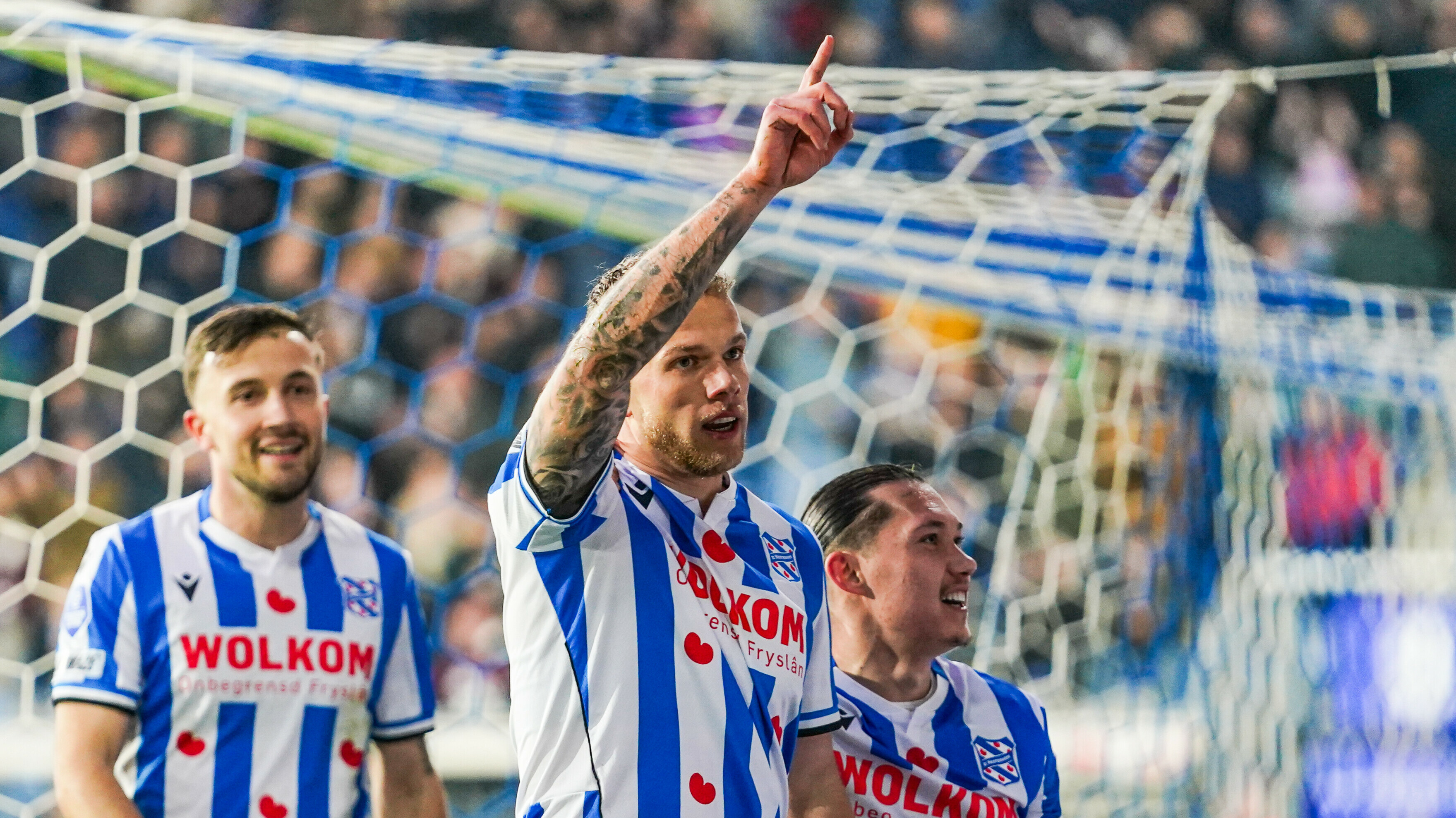 sc Hearrenfean ferslacht Sparta en krûpt nei play-offs: "De één zijn dood is de ander zijn brood"