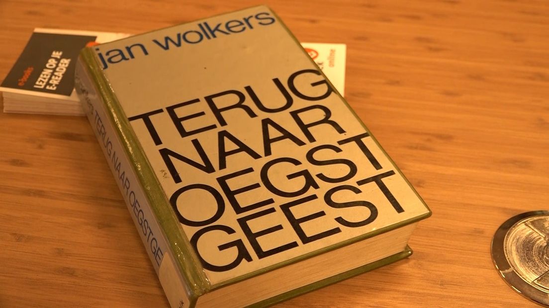 Jos leverde na 39 jaar een boek in bij de bieb: 'Ik heb het waarschijnlijk niet eens gelezen'.