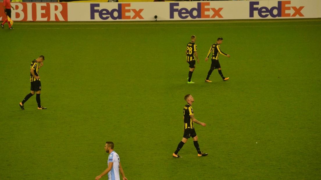 Vitesse is de poulefase van de Europa League begonnen met een ongelukkige 3-2 thuisnederlaag tegen een effectief Lazio Roma.