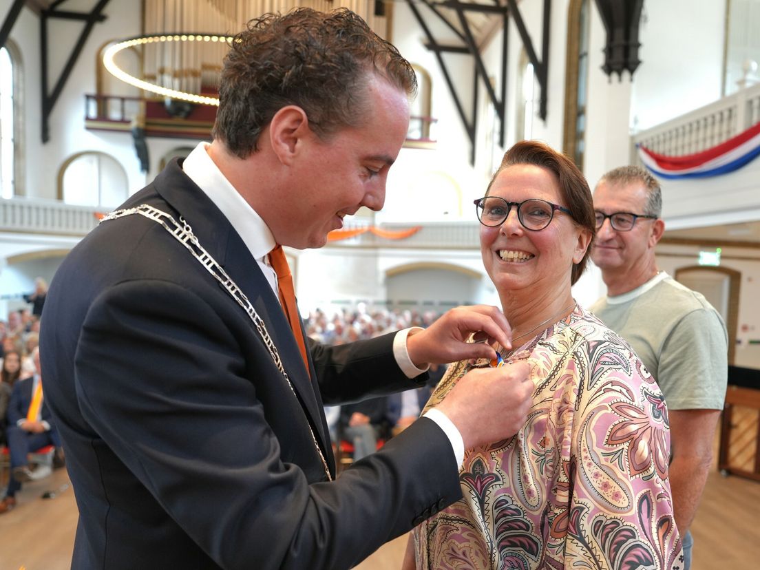 Lintjesregen: deze 114 Drenten krijgen een koninklijke onderscheiding