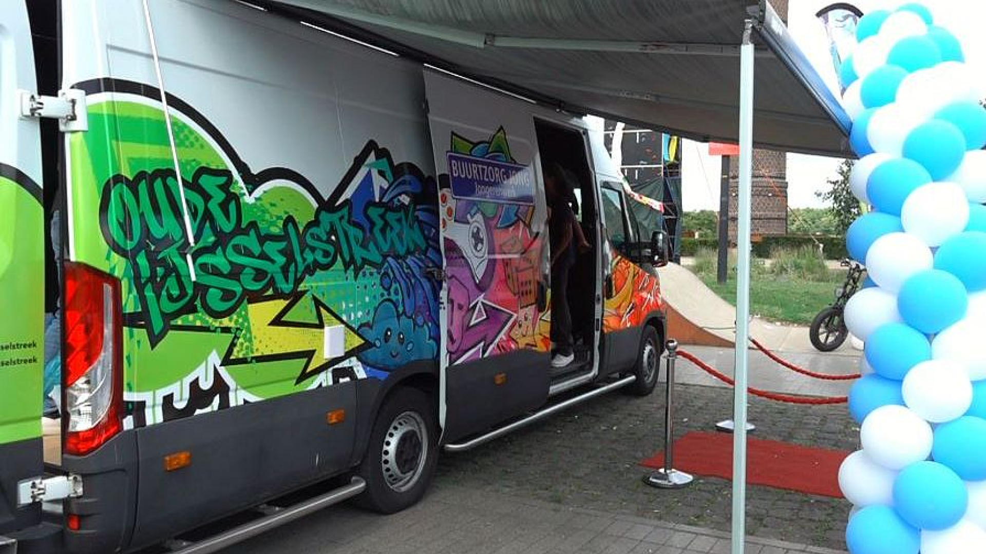 Een nieuw buurtcentrum op wielen: 'Het is wel genieten hoor'