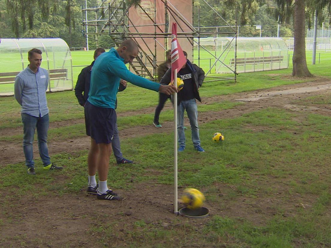 Danny Koevermans tijdens het voetgolftoernooi op De Herdgang