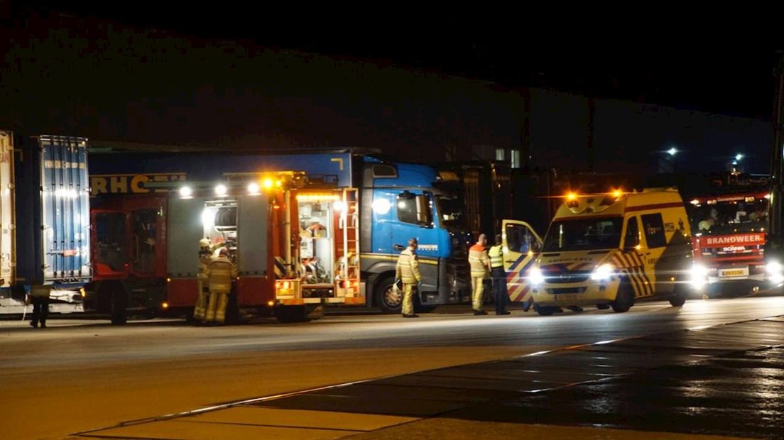 Man raakt bekneld in pompwagen in Genemuiden