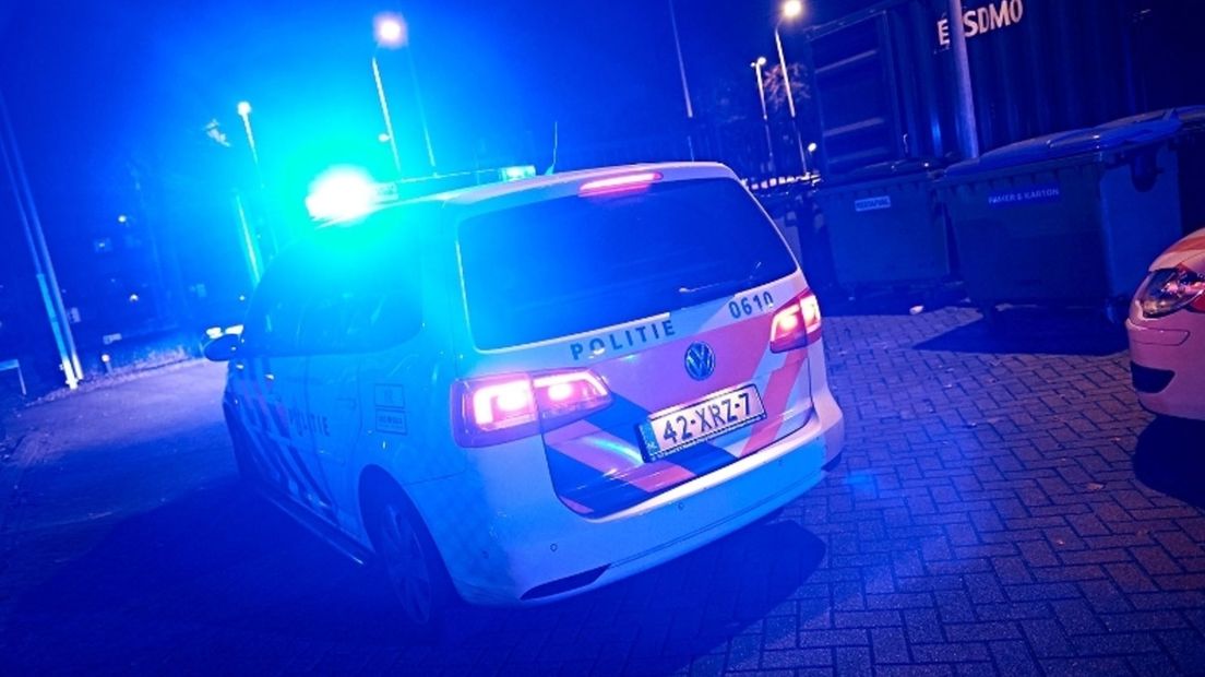 Politieauto met zwaailicht, archieffoto