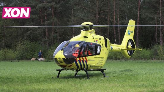 Traumaheli vliegt uit voor ernstig ongeluk in Renswoude. Traumaheli vliegt uit voor ernstig ongeluk in Renswoude.