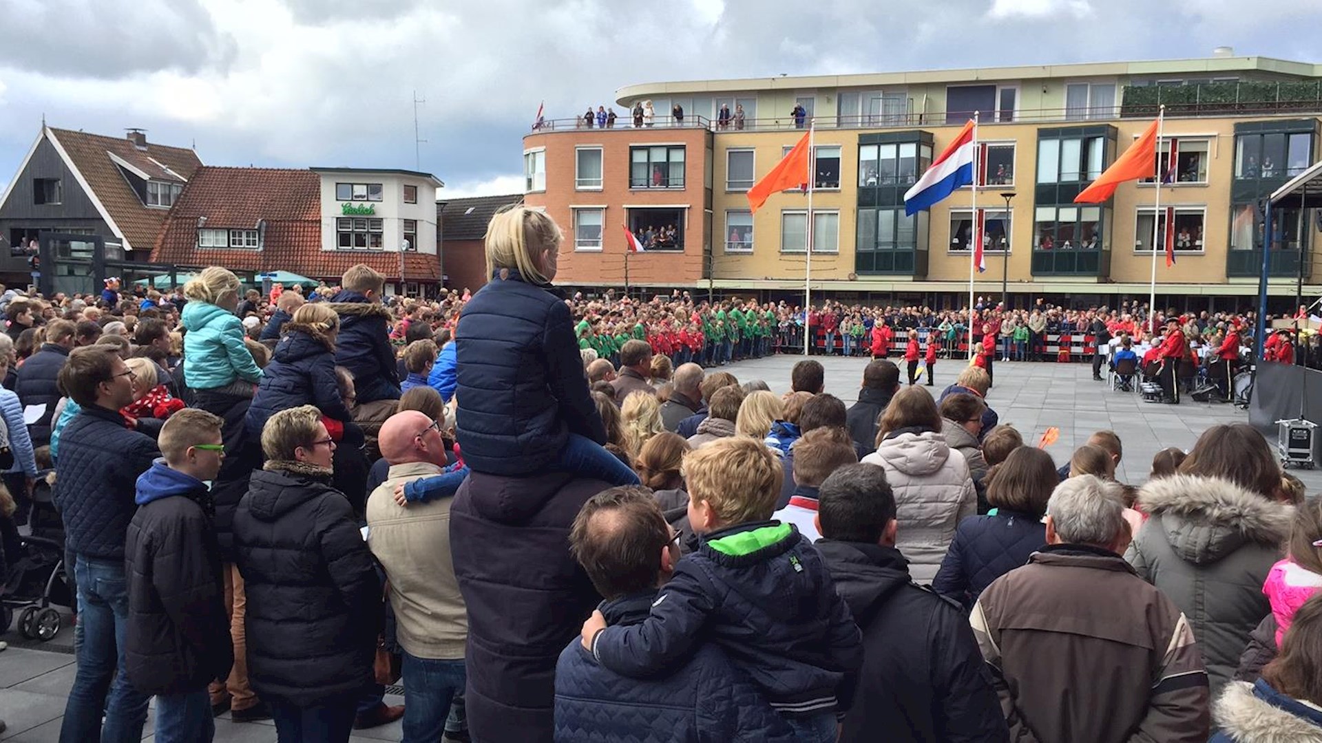 Rijssen loopt uit voor aubade RTV Oost