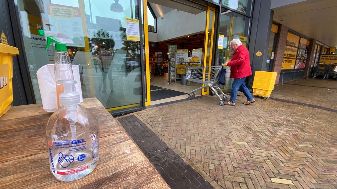 Supermarkten moeten twee keer per dag speciaal voor senioren open (Rechten: RTV Drenthe / Petra Wijnsema)