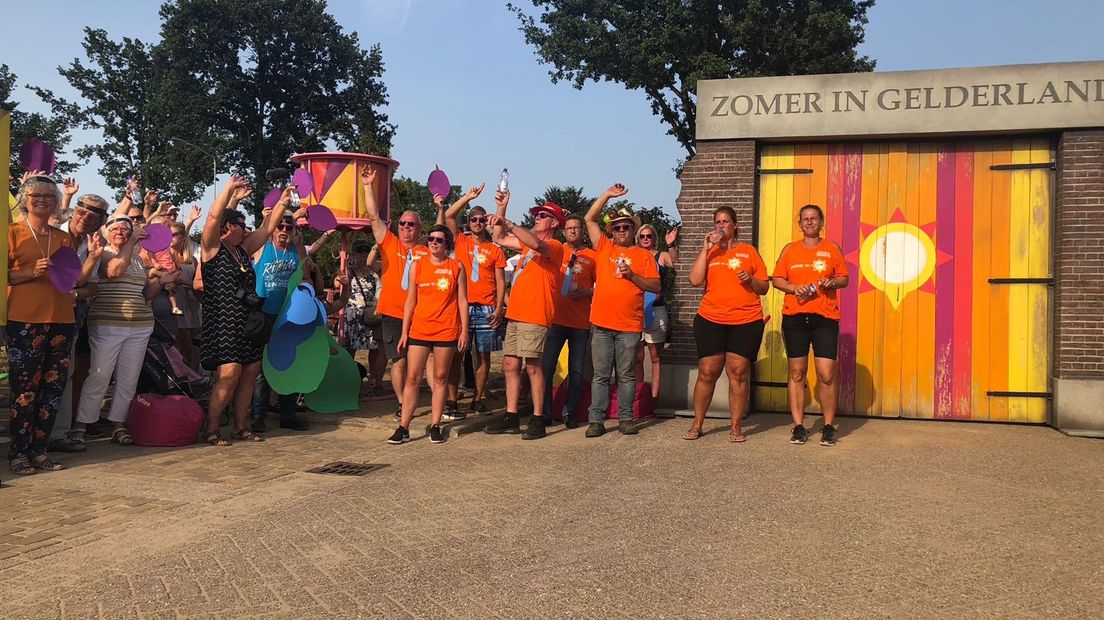 Van 7 tot en met 25 augustus trekt Angelique Krüger door de provincie, op zoek naar de 'Mooiste plaats van Gelderland' en we starten dit achtste seizoen in Zelhem. In dit blog houden we je op de hoogte van de verrichtingen van het team en de laatste ontwikkelingen.