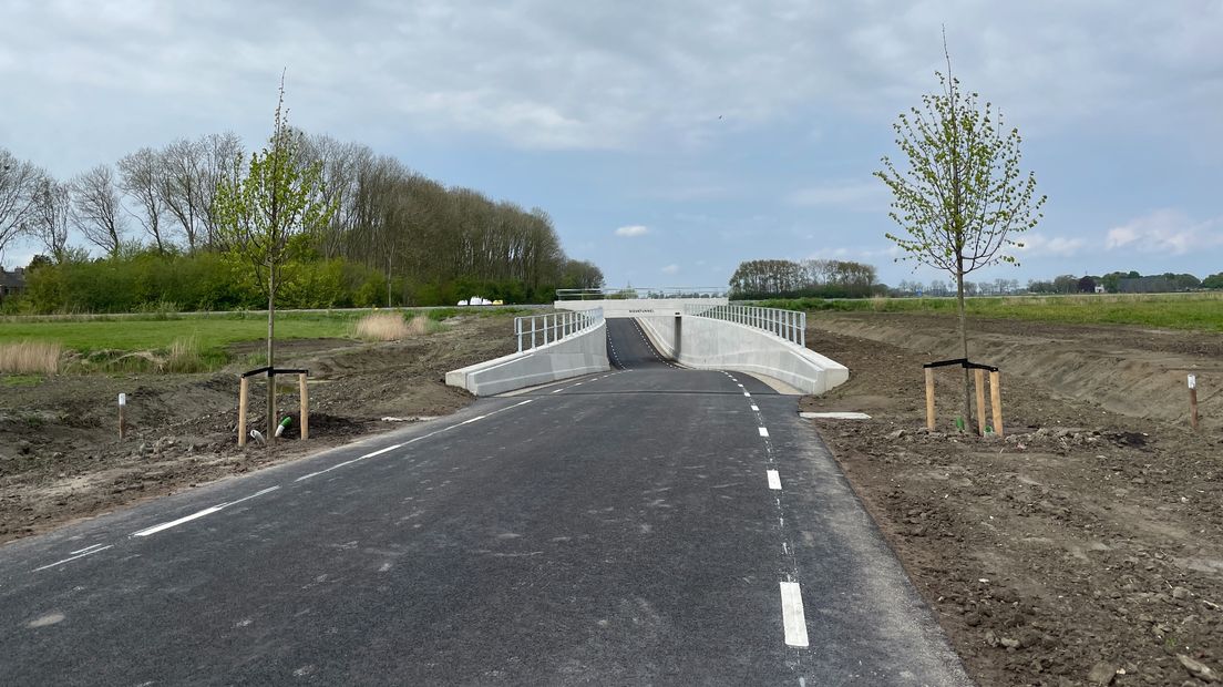 Er is een nieuwe tunnel gebouwd.