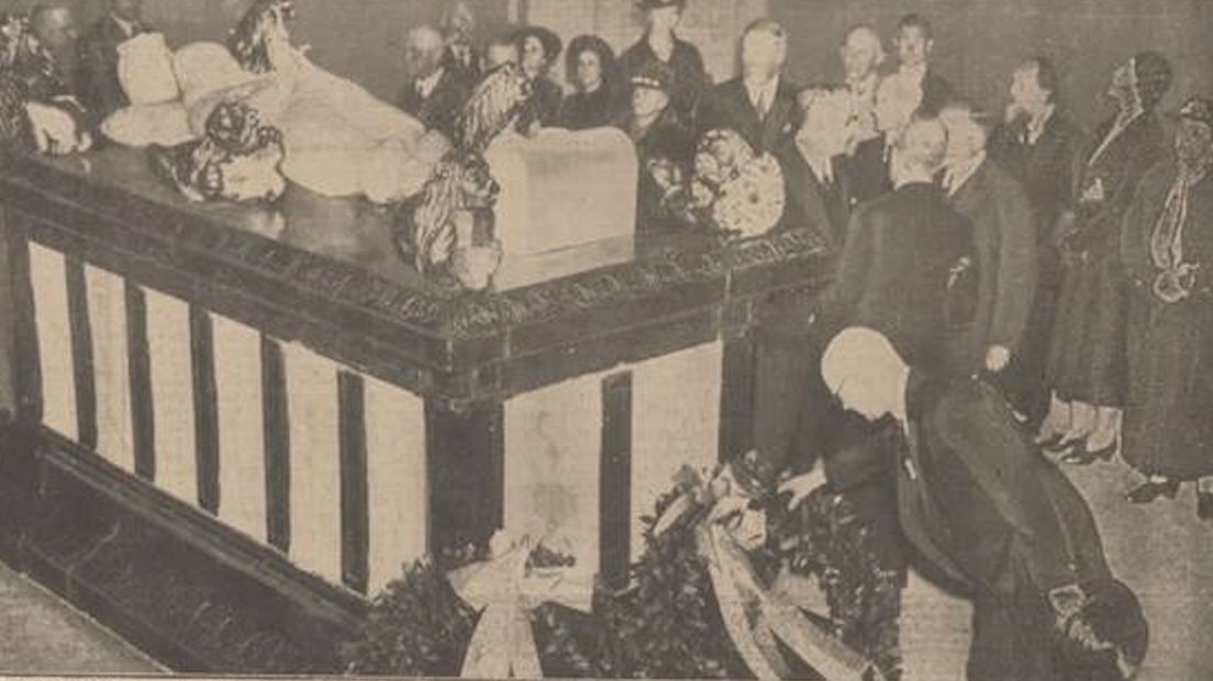 Op 30 juni 1938 was er een herdenkingsviering bij het praalgraf van Karel van Gelre