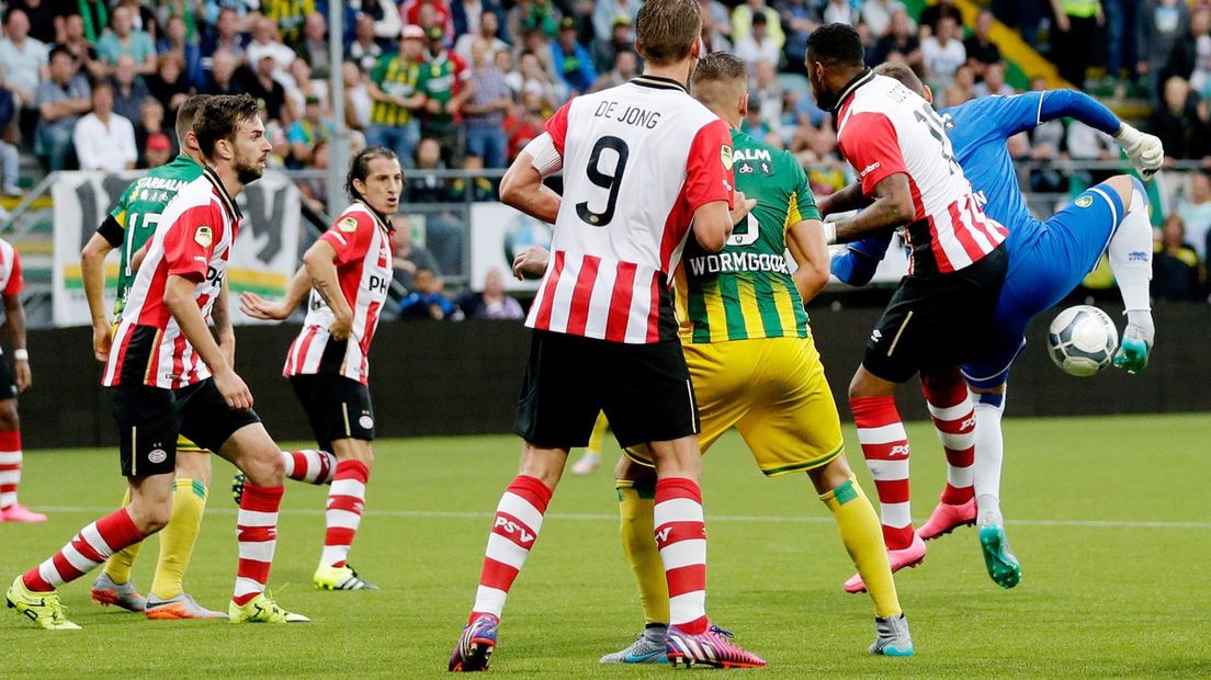 ADO Den Haag - PSV, Martin Hansen maakt wereldgoal