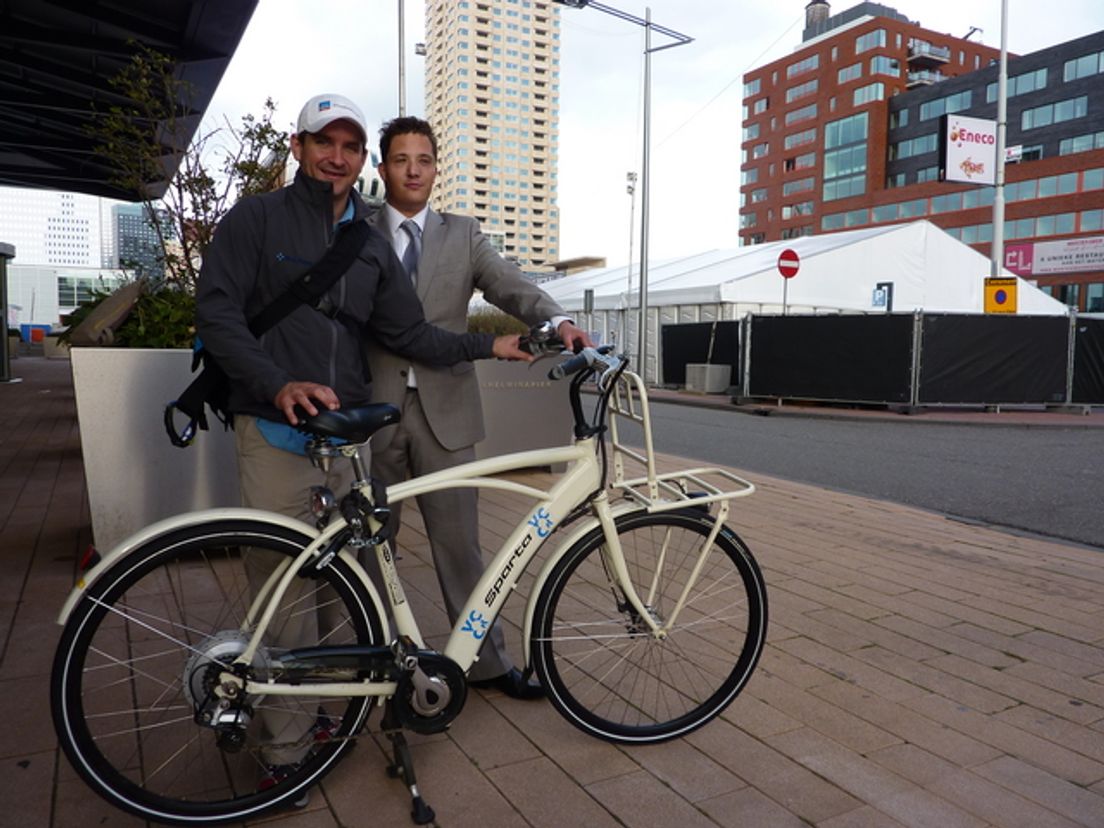 02-09amerikanenopfiets.cropresize.tmp.jpg