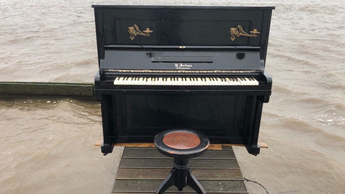 Piano aan het Schildmeer