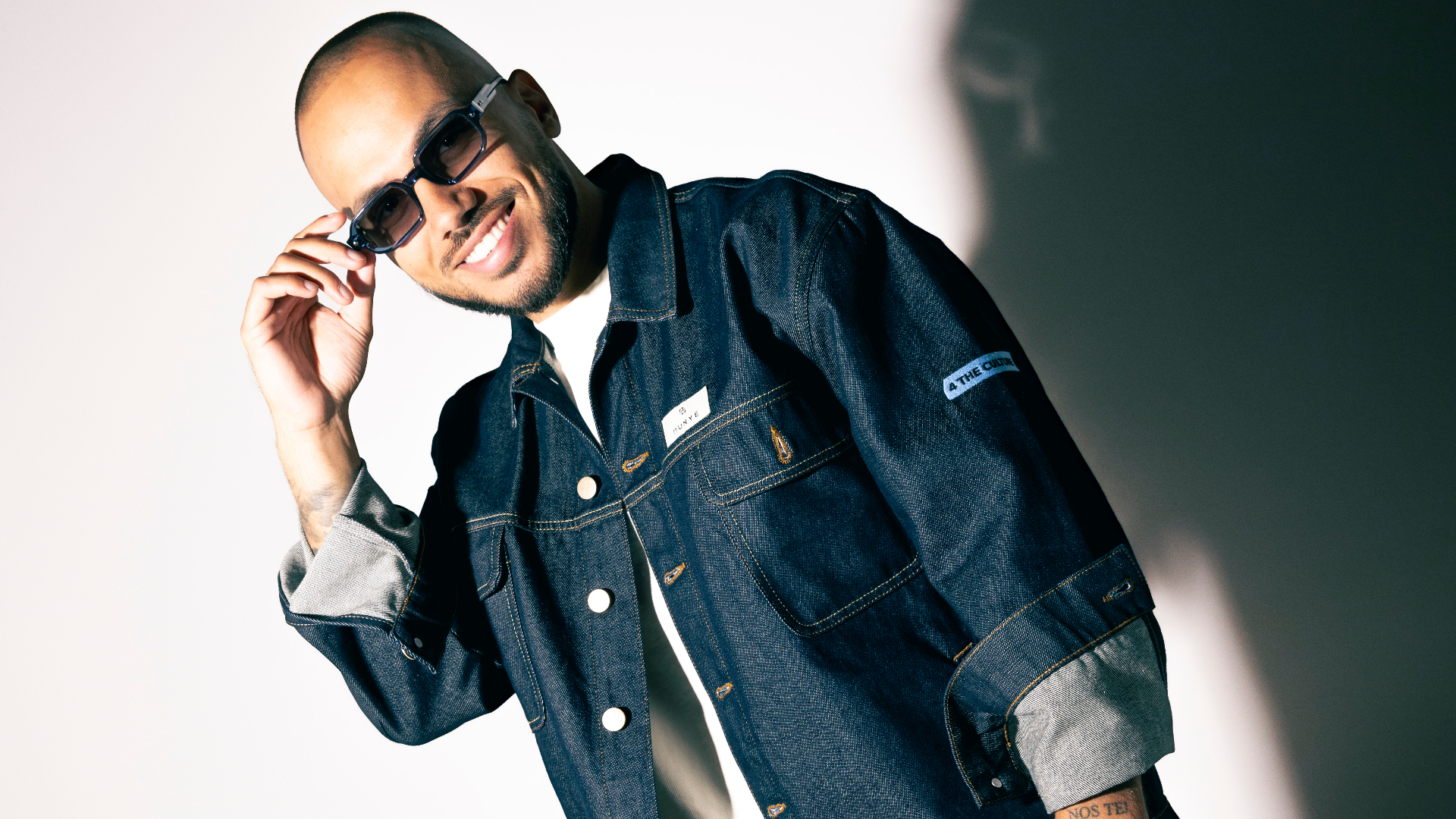 Nordin (27) tijdens een fotoshoot