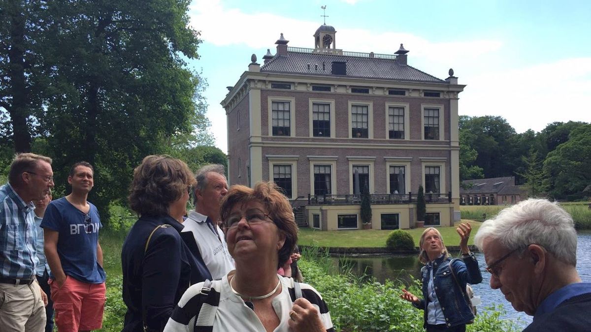 De Dag van Het Kasteel wordt druk bezocht in Laag Zuthem