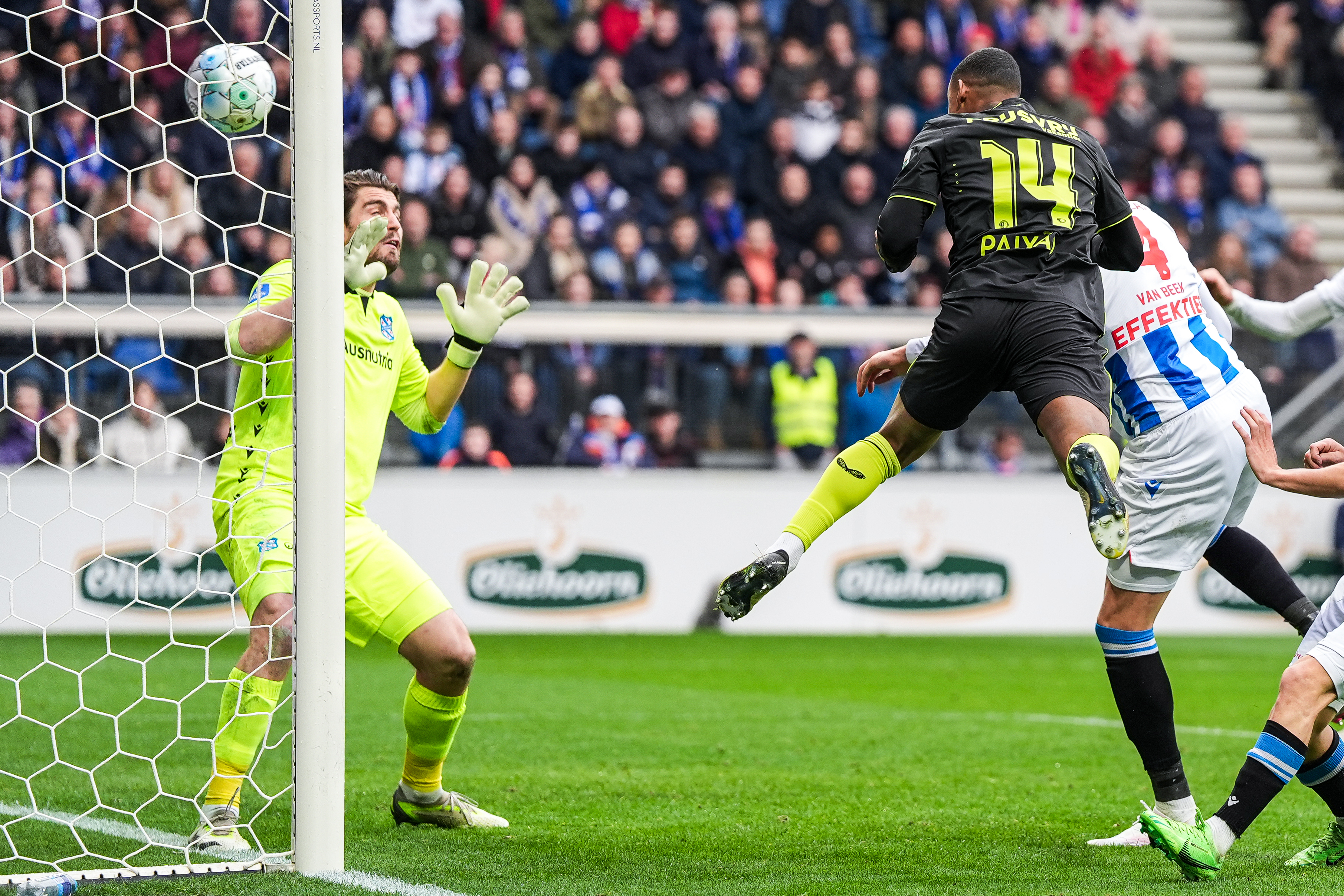 LEES TERUG: Sc Heerenveen-Feyenoord (2-3) - Rijnmond