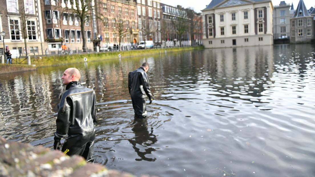 De brandweer heeft dinsdag gezocht naar de pan