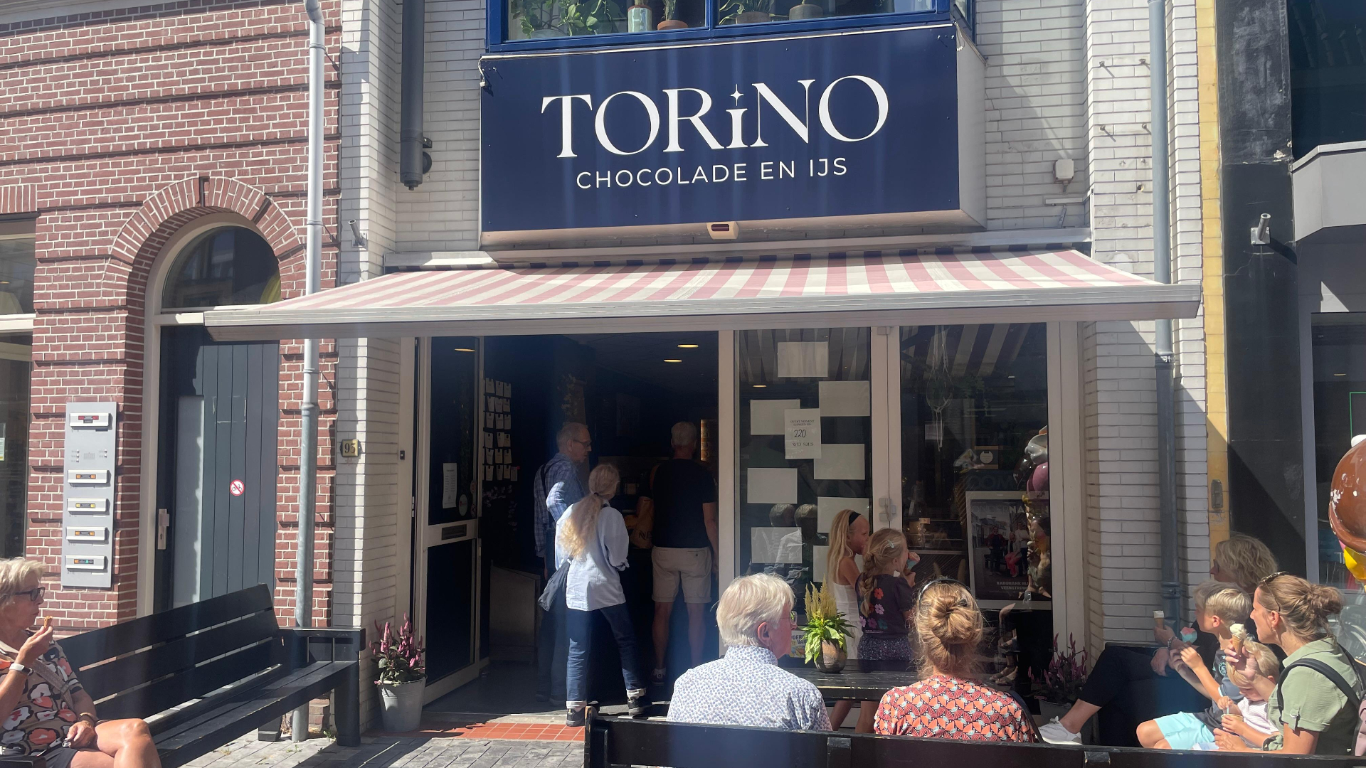 Inwoners Woerden betalen ijsjes voor mensen met een kleine portemonnee, maar niemand komt ze halen