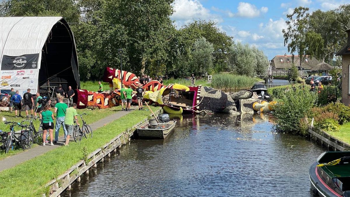 Drama in aanloop naar gondelvaart Belt-Schutsloot: enorme gondel kapseist bij te water laten