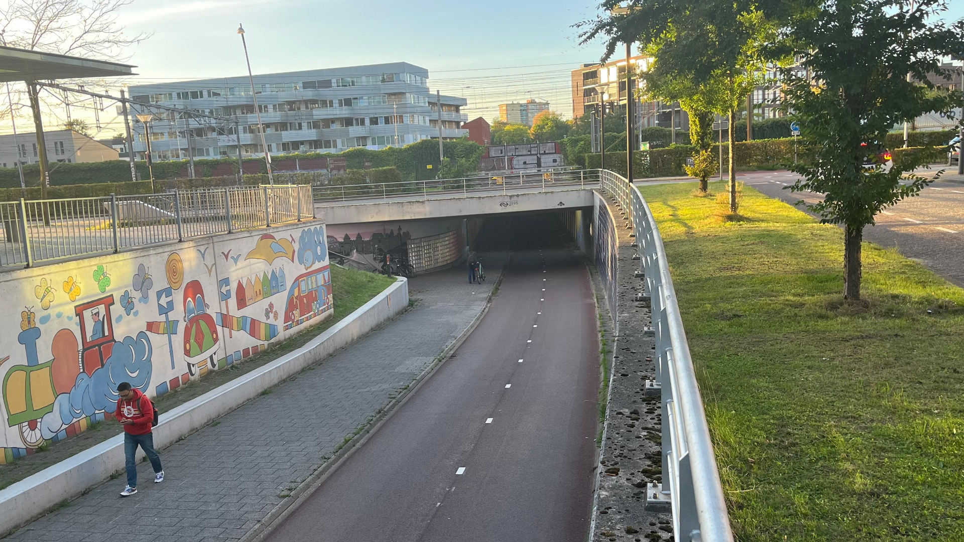 Vrouw in tunnel lastiggevallen, politie doet oproep