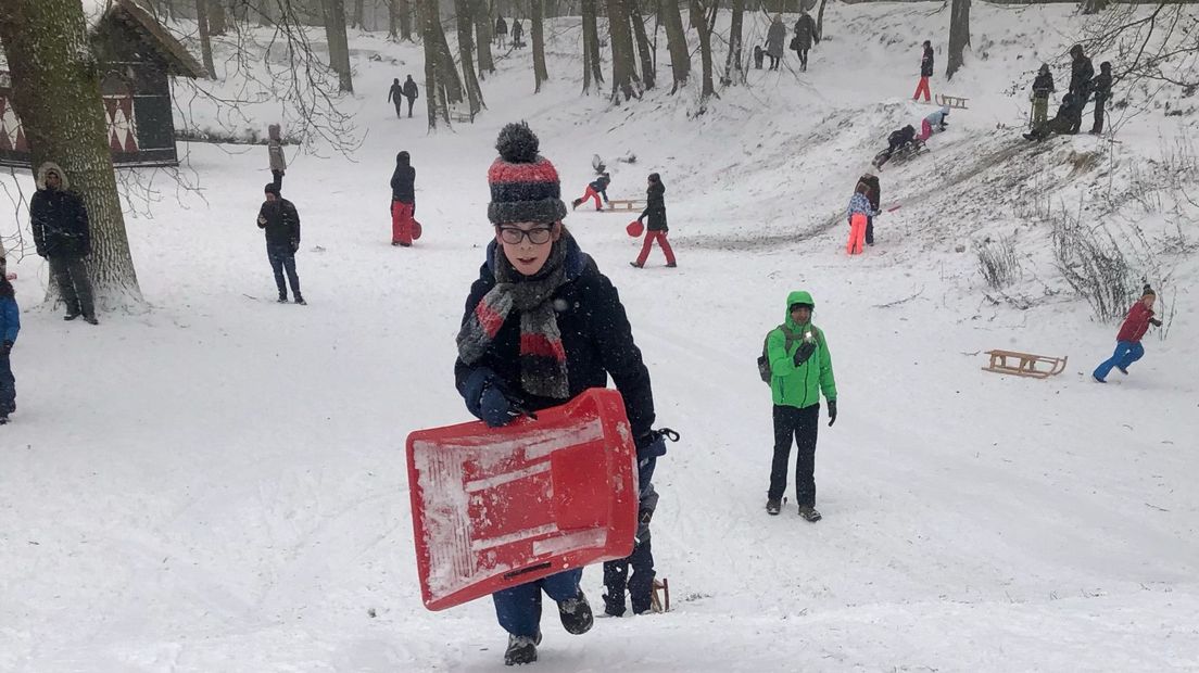 Sneeuwpret bij landgoed Clingendael