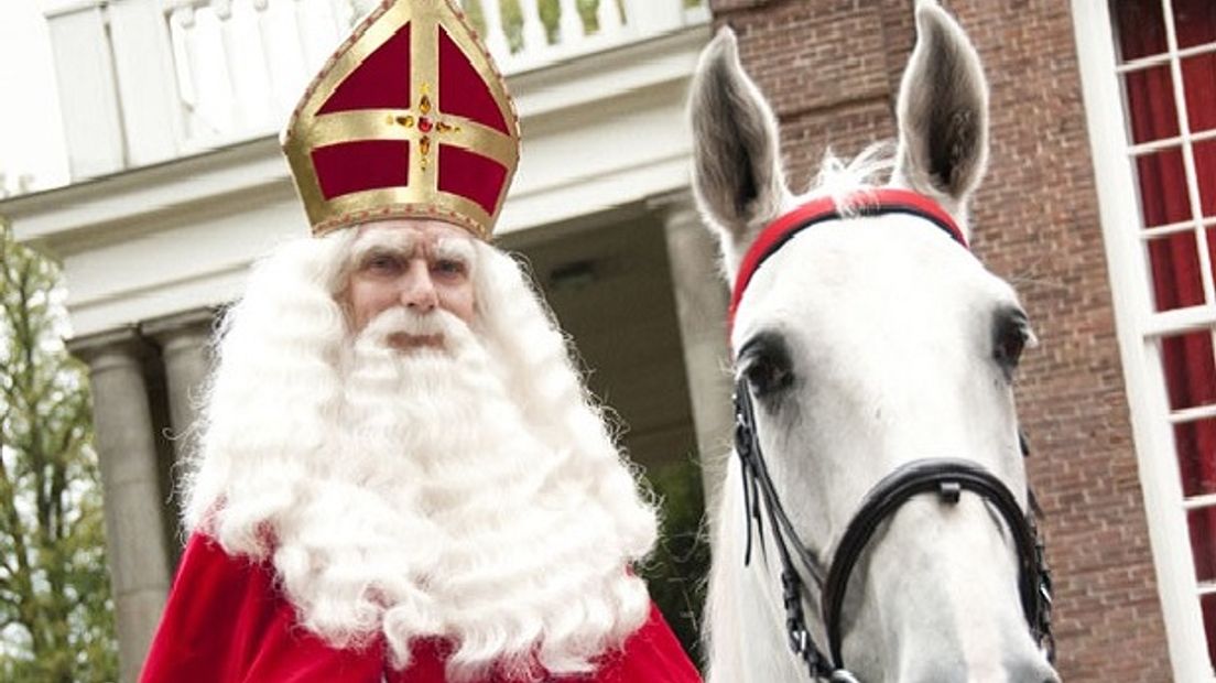 Wie gaat wat betalen bij de landelijke intocht van Sinterklaas in Meppel (Rechten: NTR)