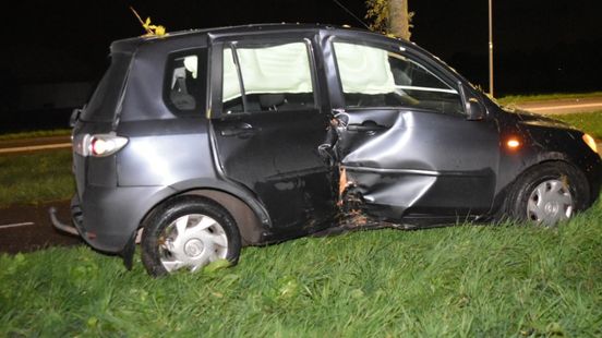 Bestuurder maakt spin na botsing