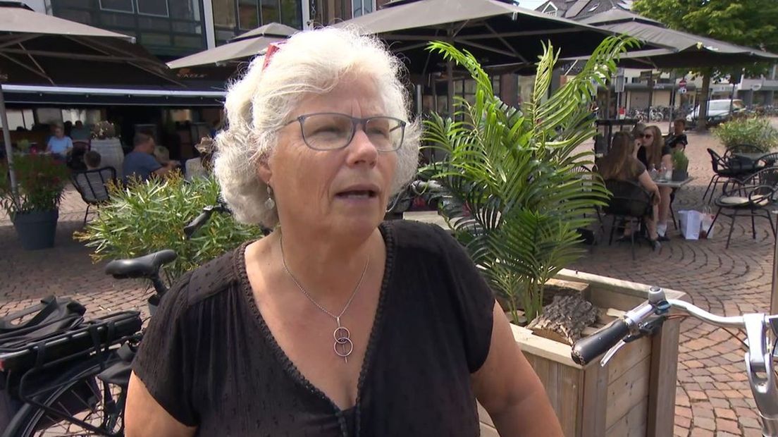 Deze mevrouw kan geen geschikte woning vinden om naar door te stromen.