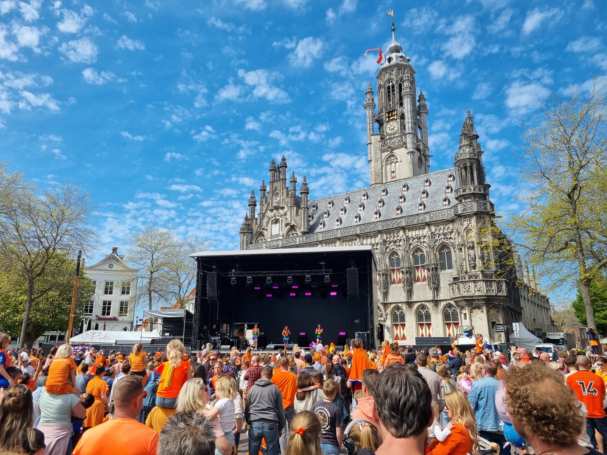 Zeeland viert feest • Live optredens in het zonnetje