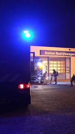 Brand verwoest auto's in Assen