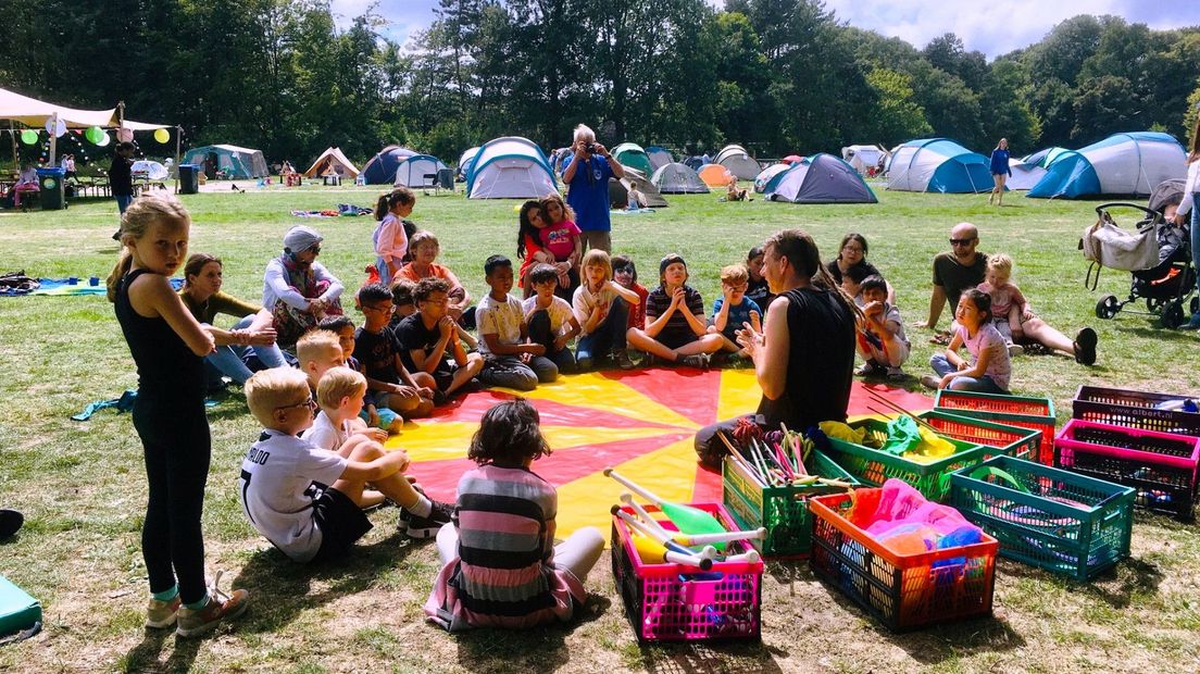 Circusles van Circaso op de buurtcamping