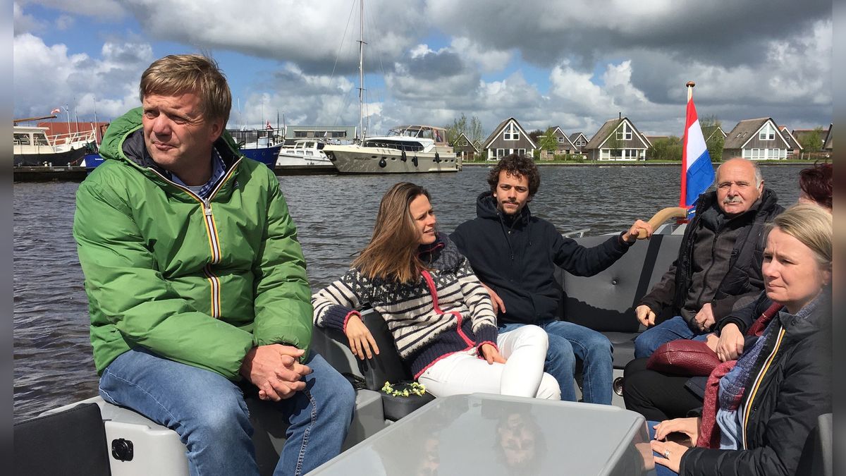 Duizenden bezoekers bij opening watersportseizoen Terherne