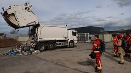 112-nieuws: Veendammer aangehouden op vliegveld • Rokende vuilniswagen in Leek