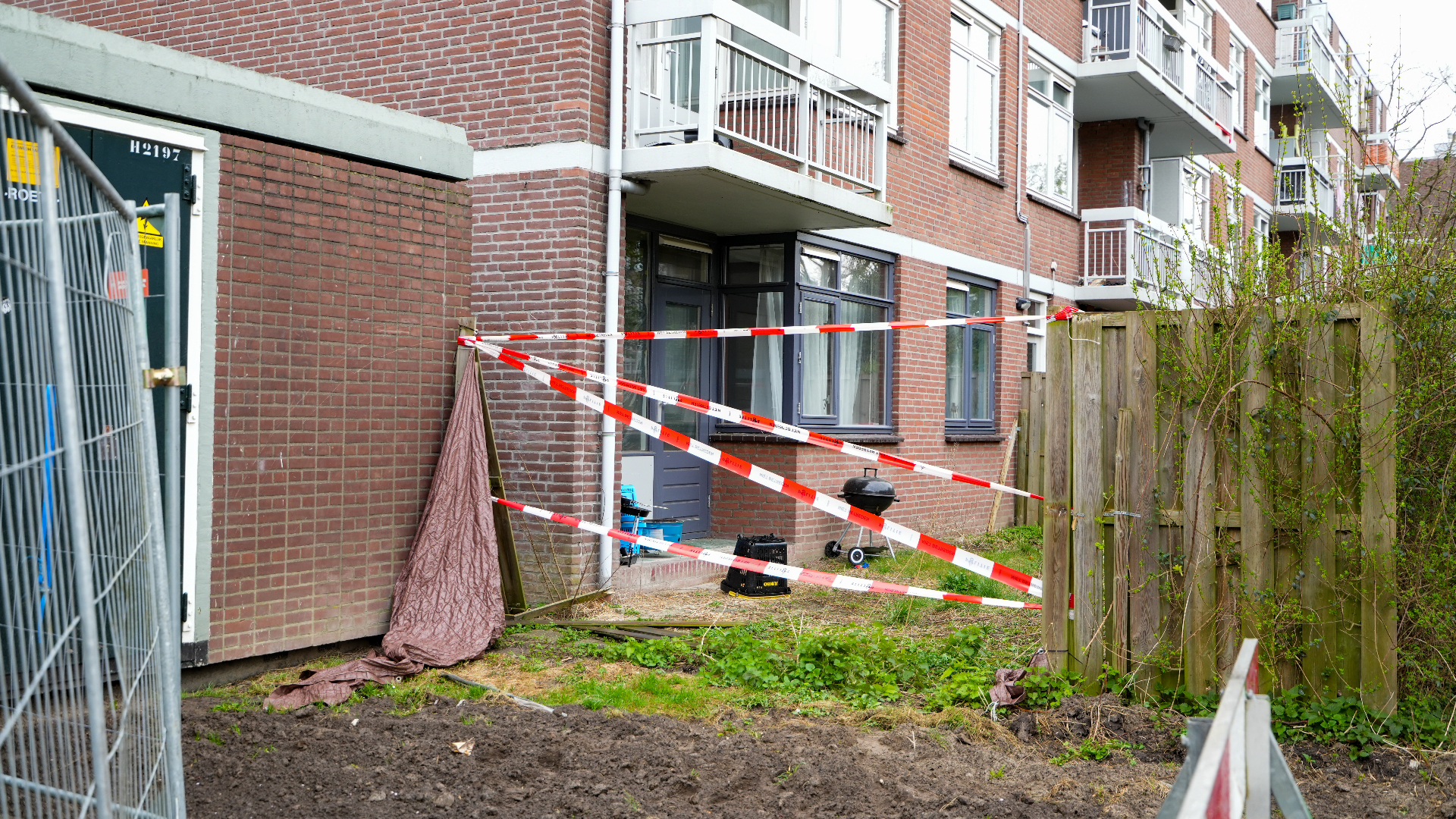 Onderzoek naar steekpartij in woning.