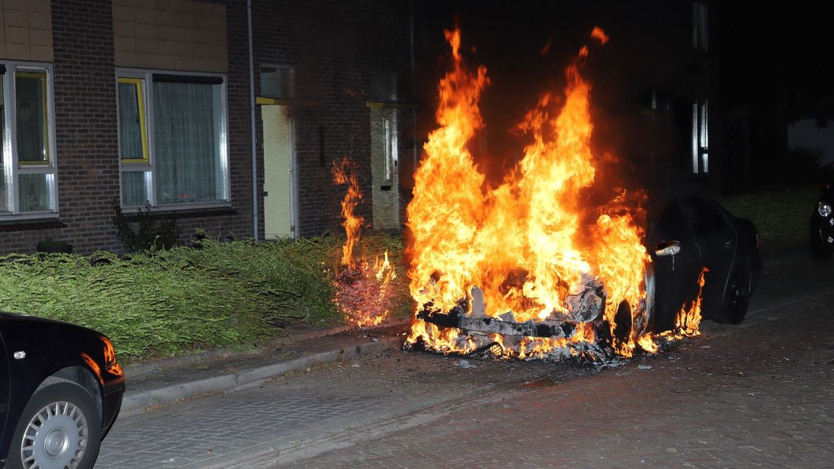 Verdachte (30) van autobrand Hoogeveen weer op vrije voeten RTV Drenthe