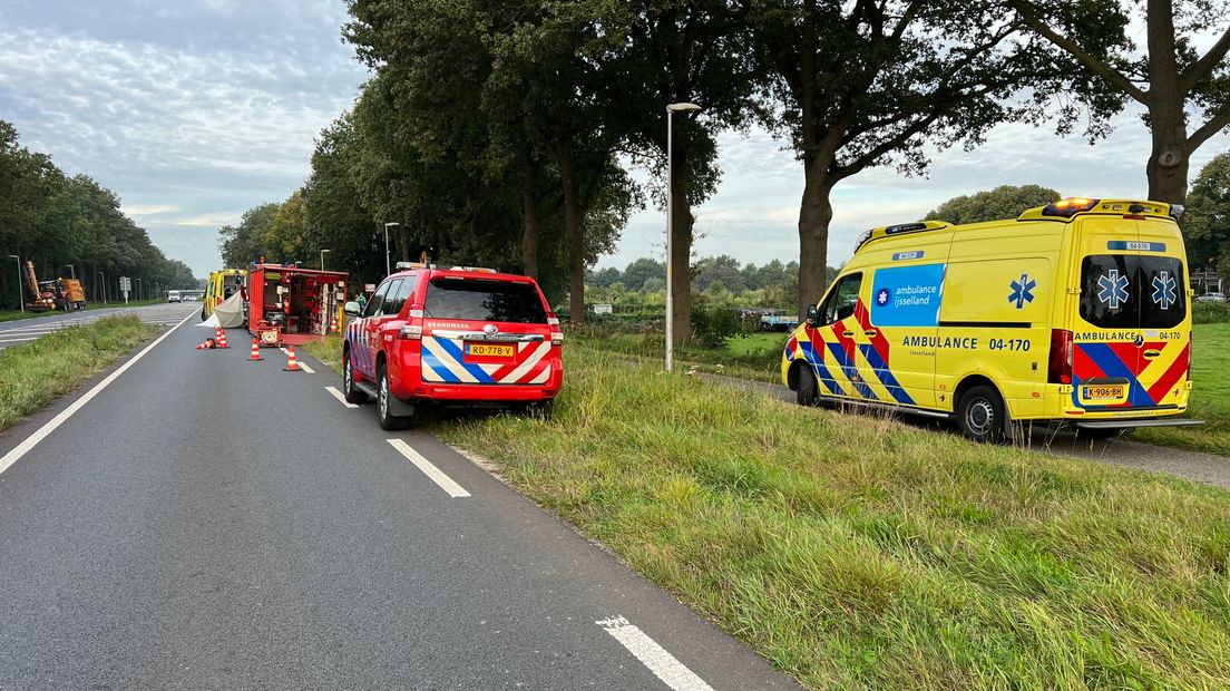 Bij een ongeluk in Twello is een 14-jarige meisje uit Schalkhaar gewond geraakt.