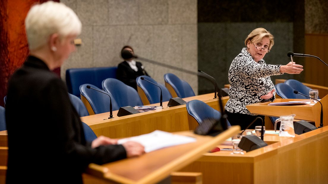 Minister Ank Bijleveld opende eerder deze maand een Defensiemeldpunt (Rechten: Koen van Weel/ANP)