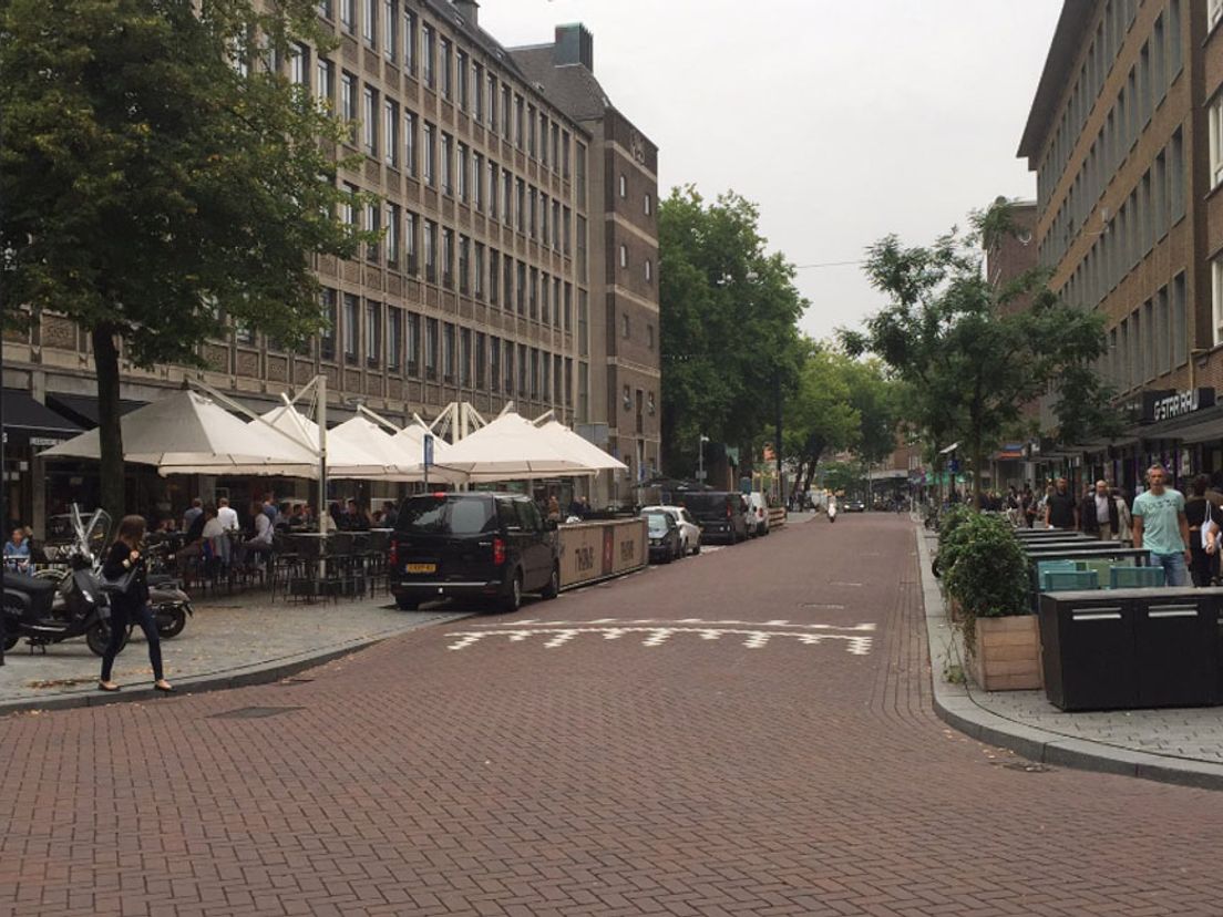 De Meent in Rotterdam, een van de plekken waar verkeersaso's voor overlast zouden zorgen