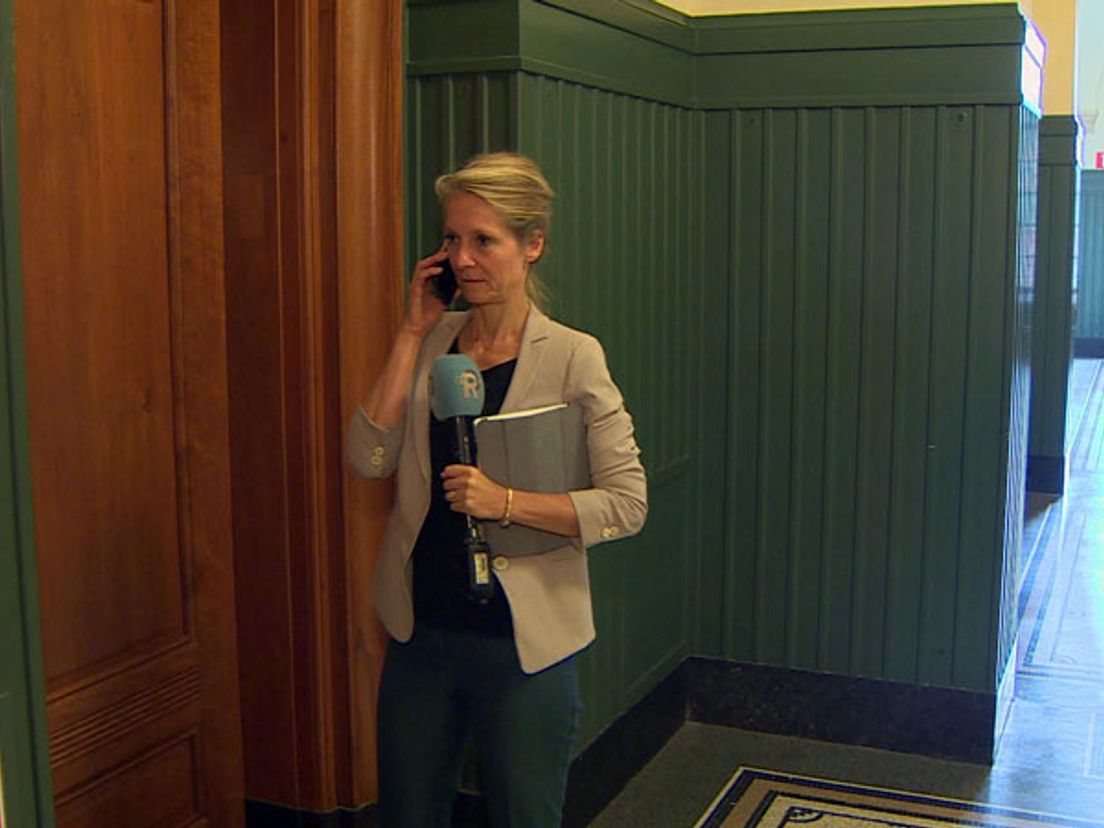 Verslaggever Marion Keete op het stadhuis over de bestuurscrisis
