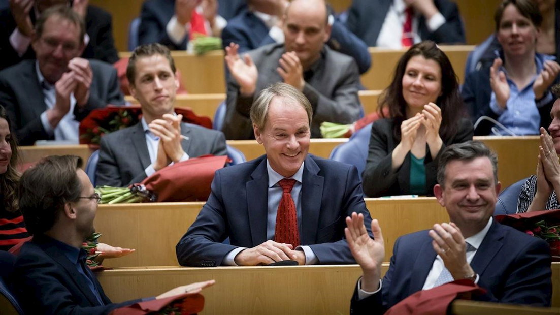 Harry van Bommel (SP) tijdens het afscheid van kamerleden in de Tweede Kamer