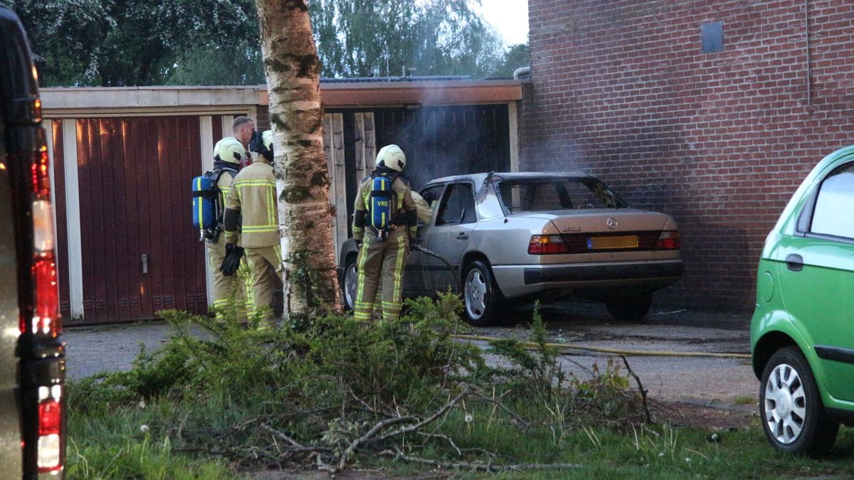 Brand in auto in Emmen RTV Drenthe