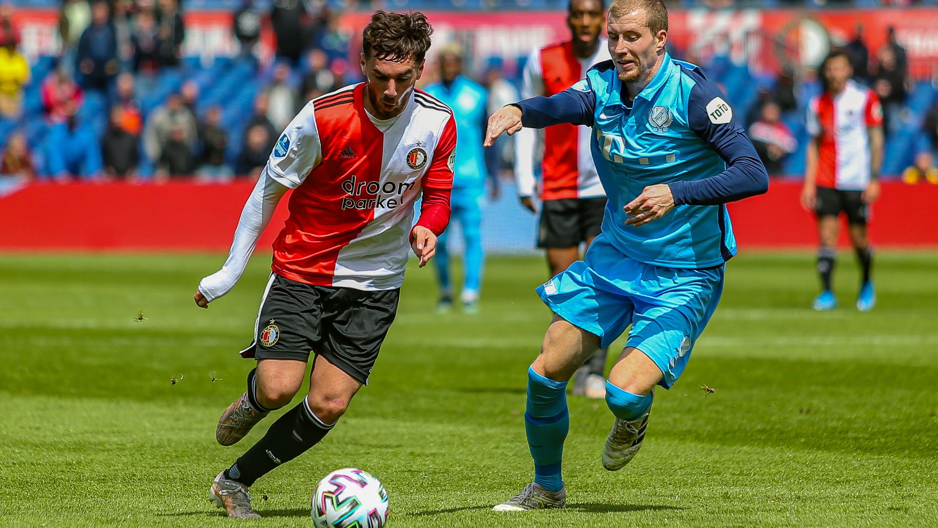 Orkun Kökcü in actie in de finale van de play-offs tegen FC Utrecht