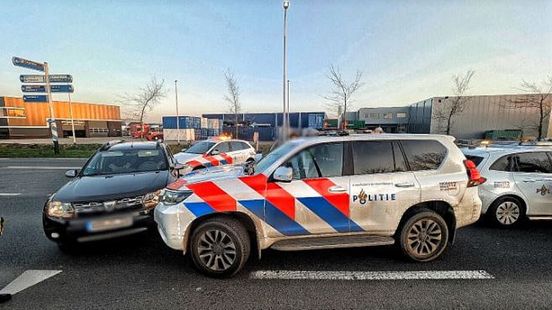 Gestolen auto klemgereden na wilde achtervolging