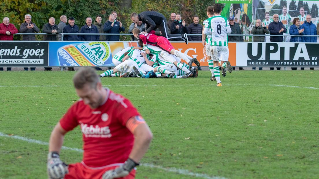 Jeroen de Jonge bezorgt Kloetinge overwinning in blessuretijd