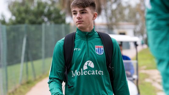 Gabi Caschili verlaat trainingskamp Oranje Onder 19 na verkeersongeval. Gabi Caschili verlaat trainingskamp Oranje Onder 19 na verkeersongeval.